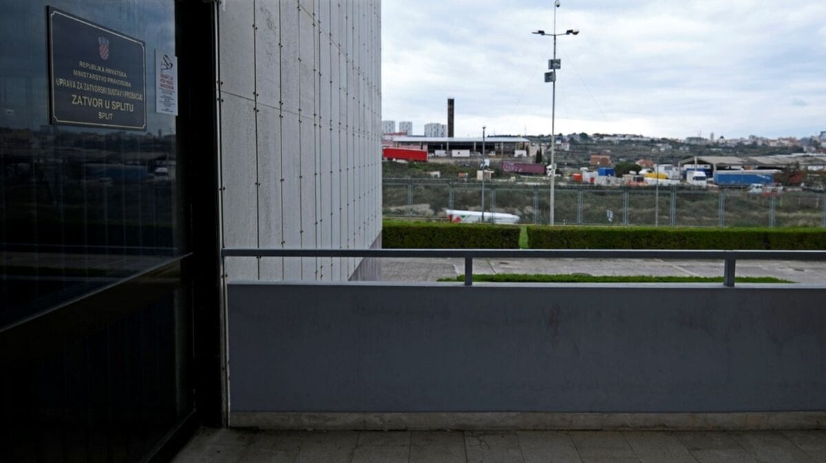 Još jedan mladić završio u splitskom zatvoru: Posjedovao drogu, odbio testiranje...