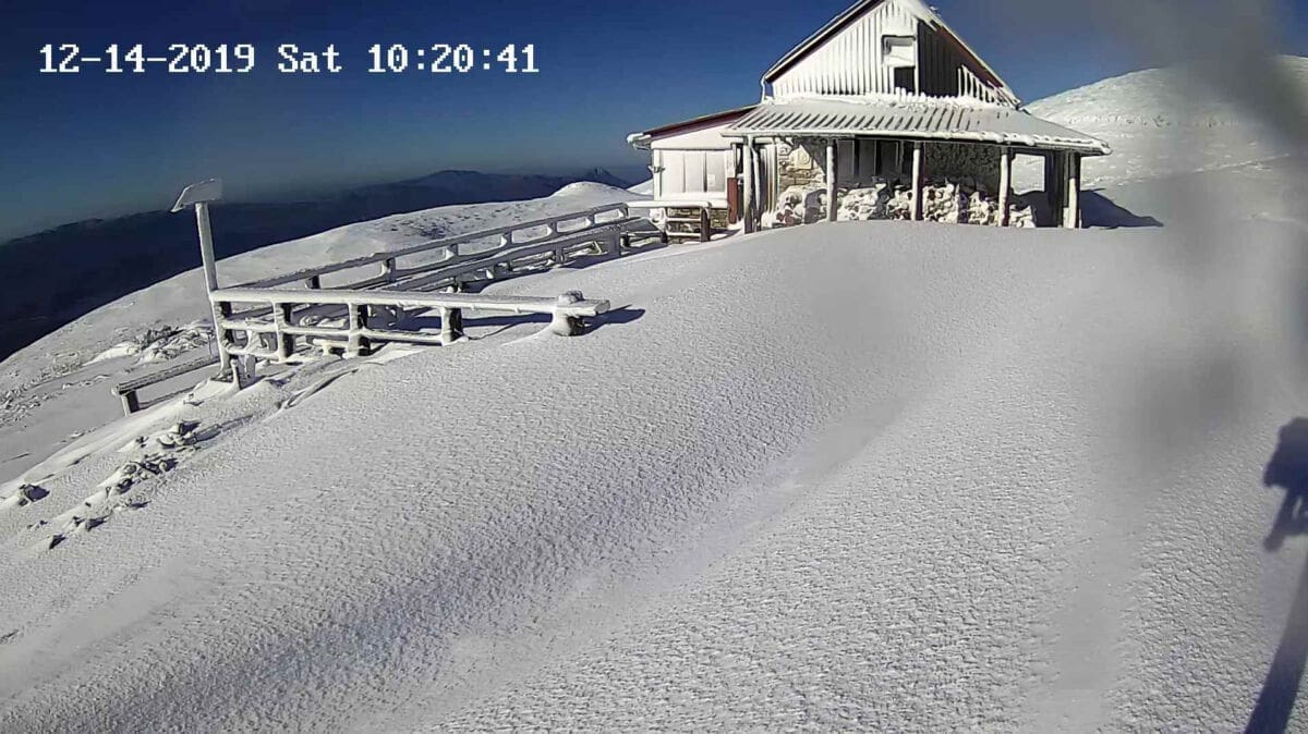 Nevjerojatni prizori s najviše hrvatske planine: U samo jednu noć snijeg zatrpao Dinaru