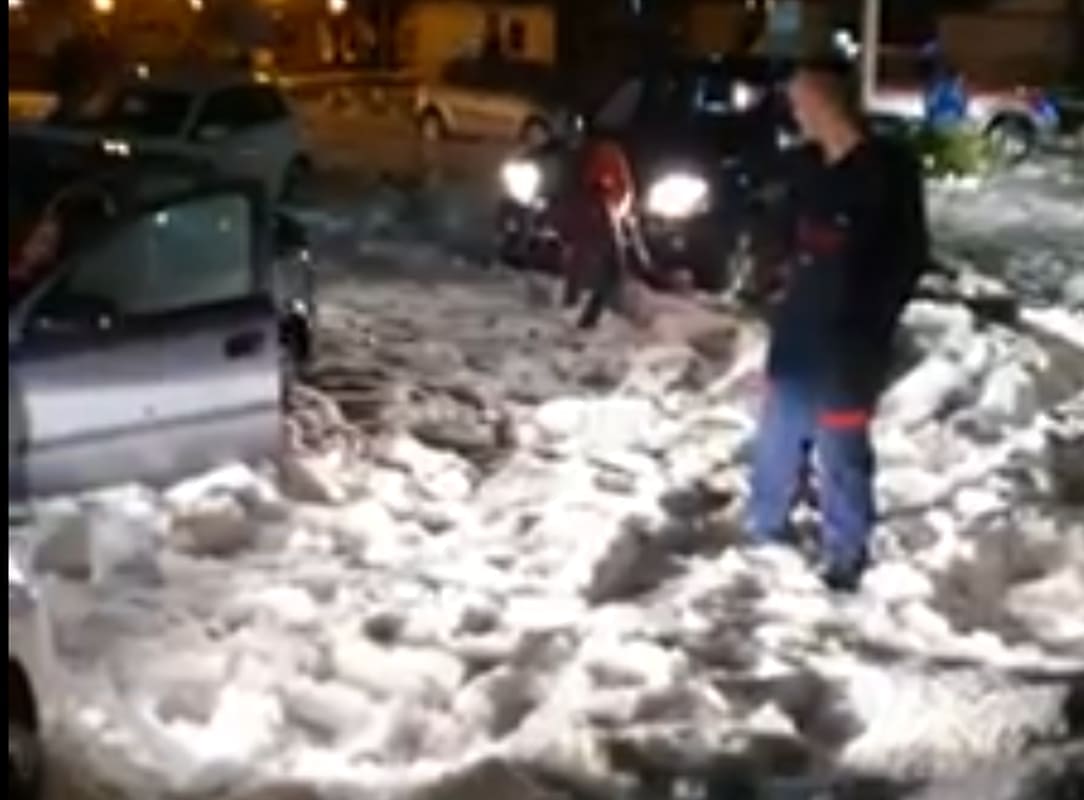 OLUJNO NEVRIJEME VEČERAS U DIJELOVIMA DALMACIJE Tuča pogodila područje od Biograda do Knina, ciklonalna plima na Hvaru