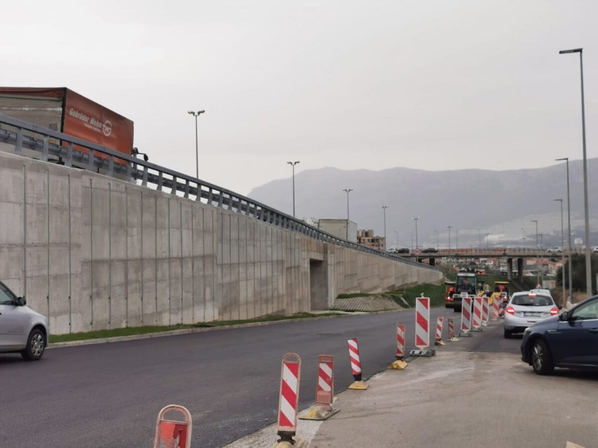 obnova_asfalt_mejasi(1)