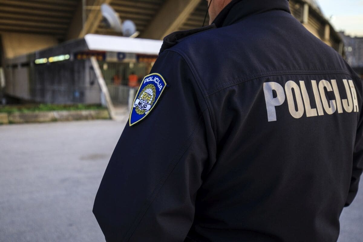 KREĆE PROVJERA Policija izdaje kazne od 8.000 kuna za kršenje izolacije