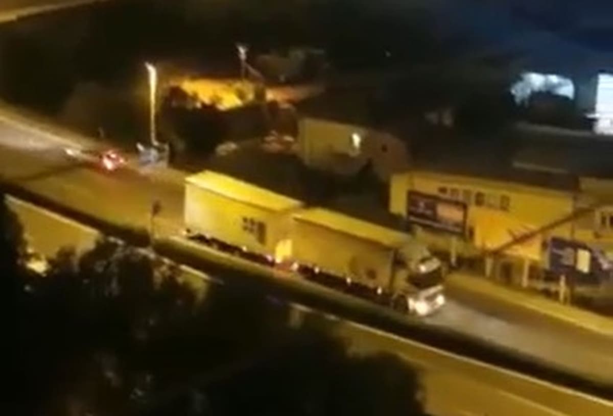 OPASNOST U SPLITU Šleper s prikolicom vozi u suprotnom smjeru