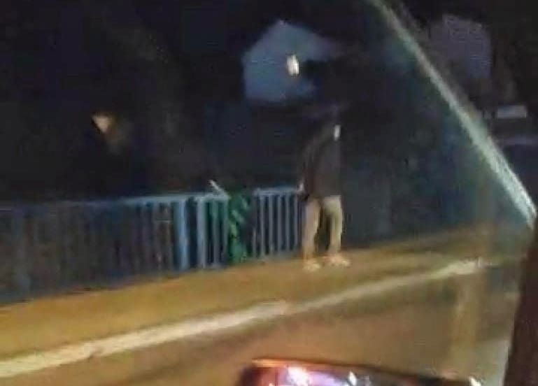 Je li muškarac šetao sa snajperom u Solinu? Policija nema takvu dojavu