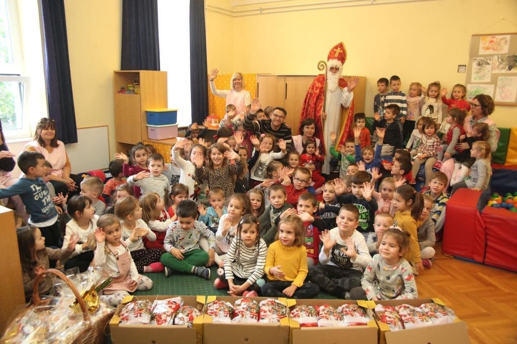 Sveti Nikola i gradonačelnik Solina za blagdan sv. Nikole obišli vrtiće