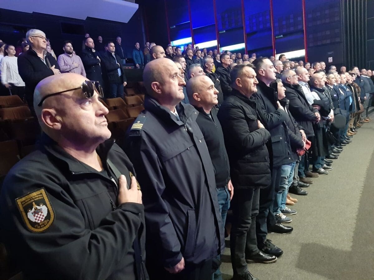 veterani_bojna_bbojna_policija(1)