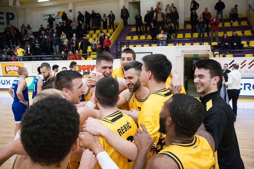 KOŠARKAŠKA BAJKA NA GRIPAMA Split svladao MZT Skoplje s 13 razlike