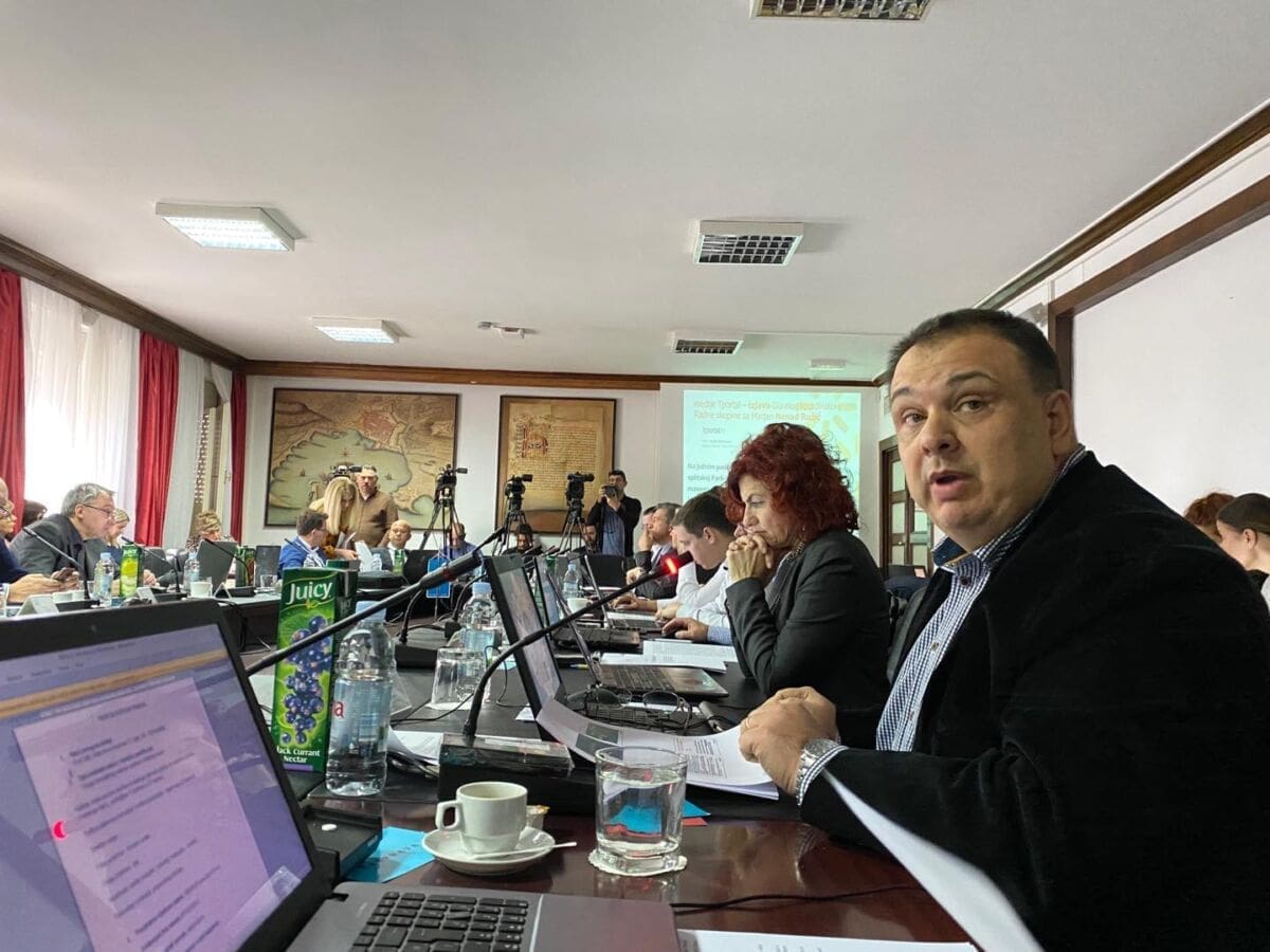 Stranka Pametno: "Sanacijom Marjana nestalo 2,15 milijuna kuna gradskog novca, podnosimo kaznenu prijavu protiv Opare"