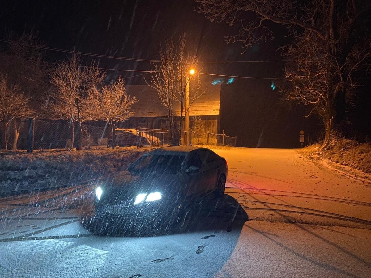 Snijeg pada u dijelovima zemlje, zabijelili se Kupres i Blidinje