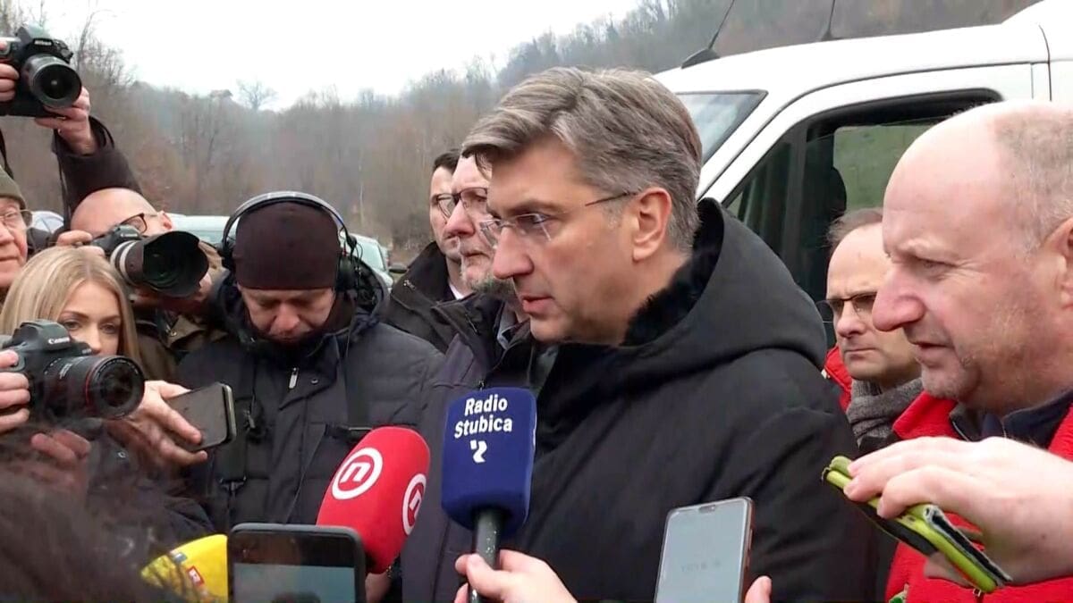 Na požarište u Andraševcu stigli premijer i ministar Božinović: "Ovakva tragedija se ne pamti za našeg mandata"