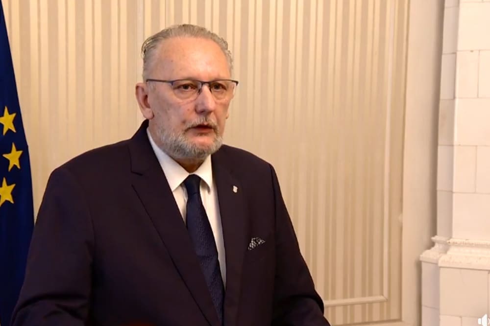 Ministar Božinović: "Ne znam odakle Krstuloviću Opari informacije, nije ih dobio ni od mene ni od policije"