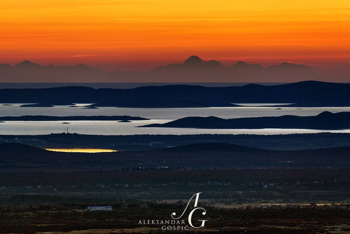 ITALIJA "NA DLANU" Sinoć iz horizonta "izronio" 250 kilometara udaljeni Gran Sasso, najviši vrh Apenina