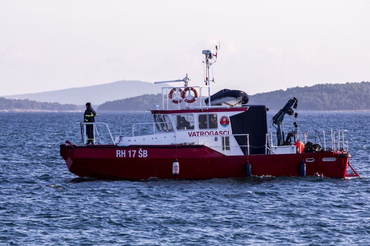 NASTAVLJA SE POTRAGA Mještanin: "Tek kad sam se spustio do obale doznao sam što se dogodilo"