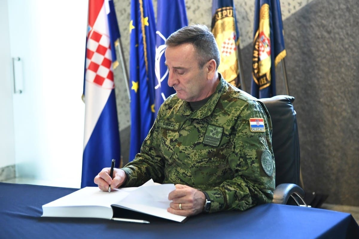 Piloti, Baturina, Klarin