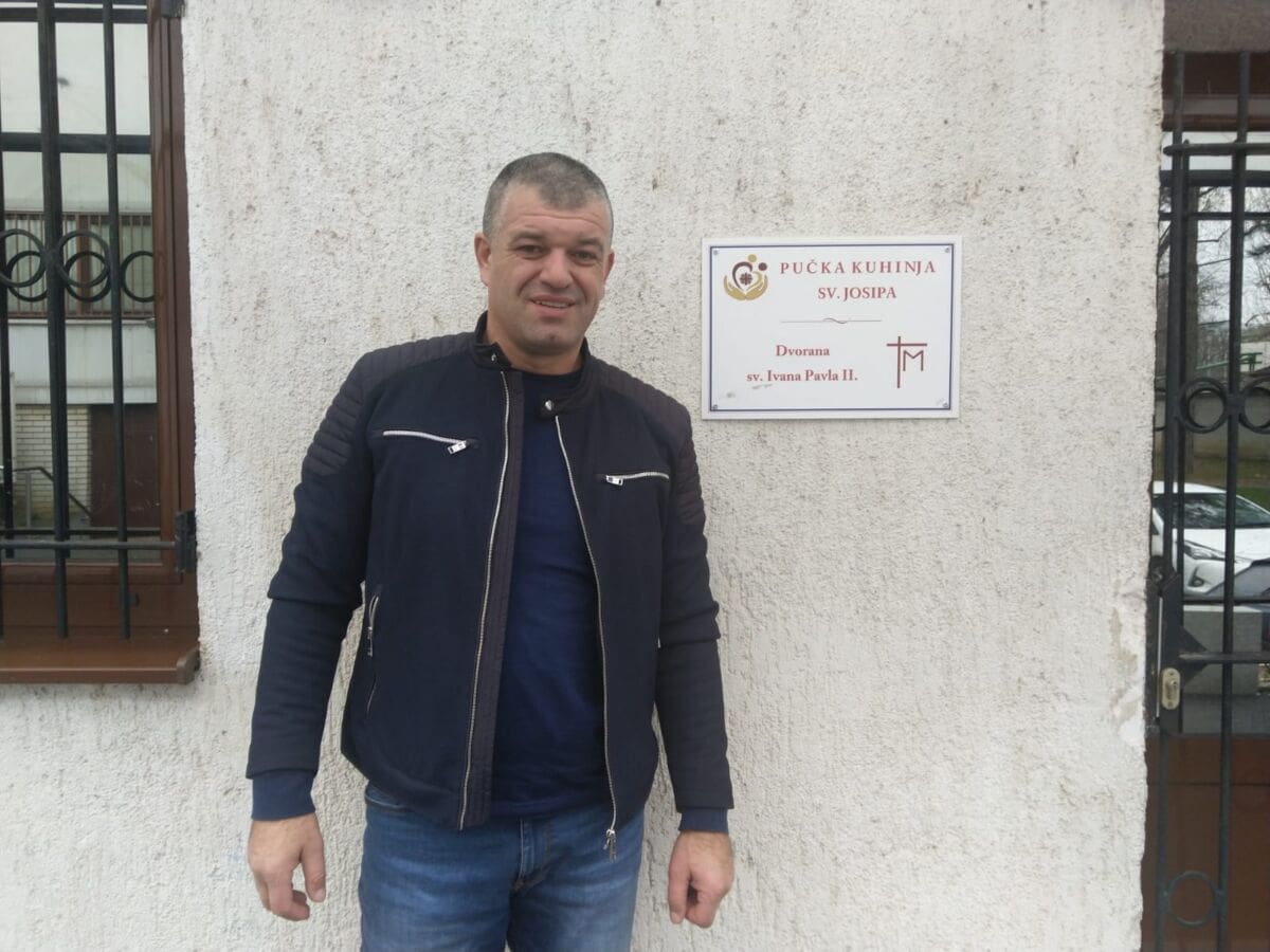 pomozimotodoricu_kulmerovidvori(1)