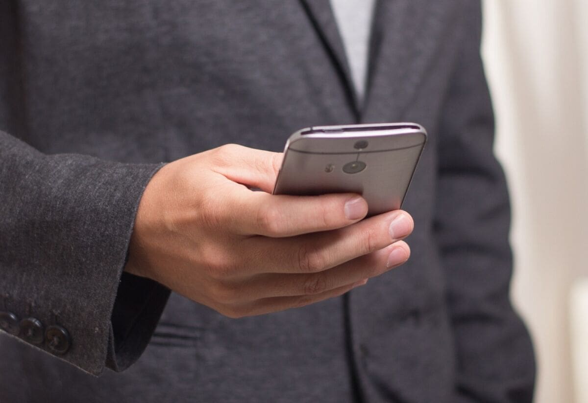 DIP osudio obraćanje biračima slanjem poruka kao i upućivanjem telefonskih poziva neprimjerenog sadržaja