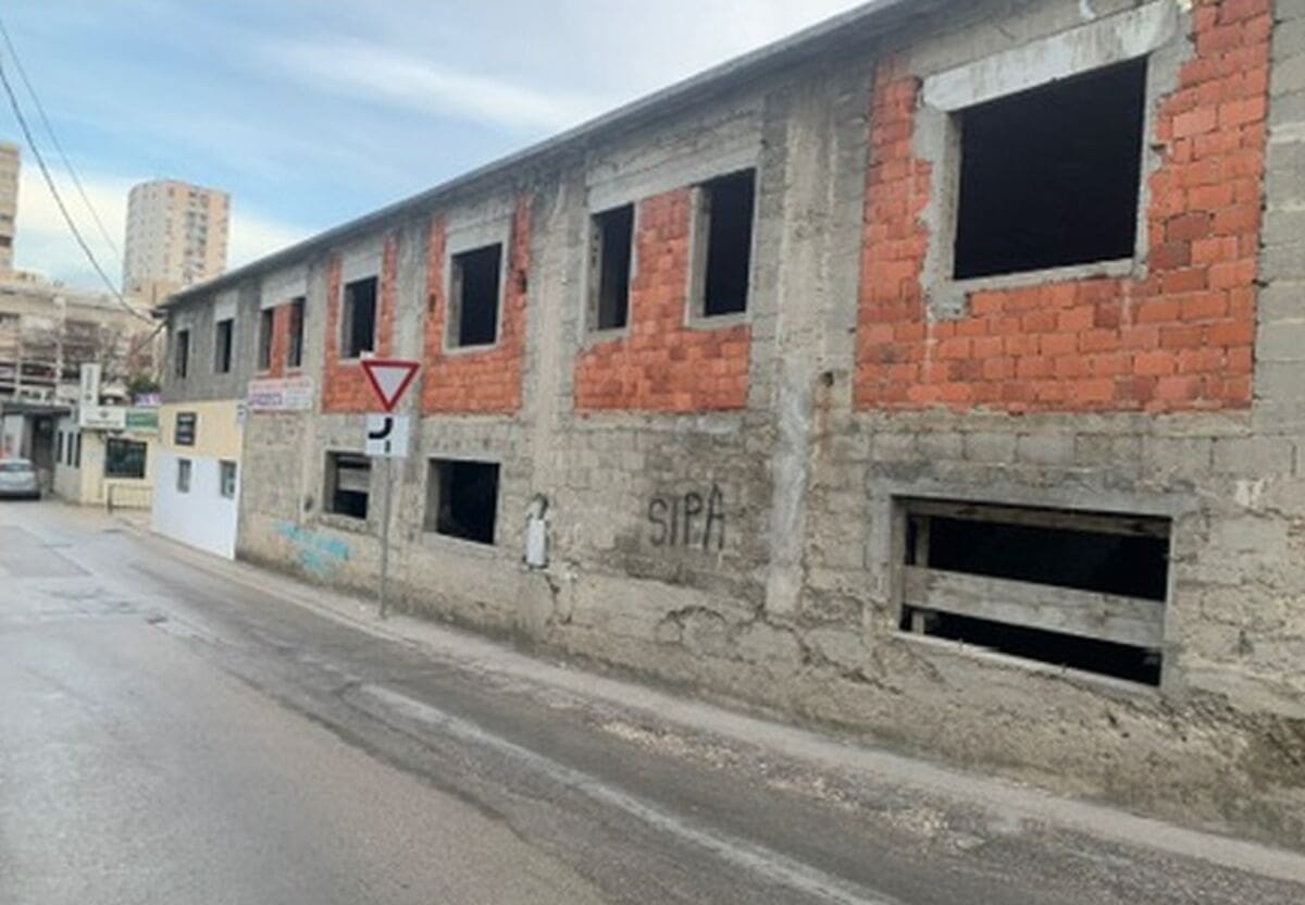 Joško Markić: Zašto nisu srušeni derutni i napušteni objekti na trasi Put iza splitske Nove bolnice?