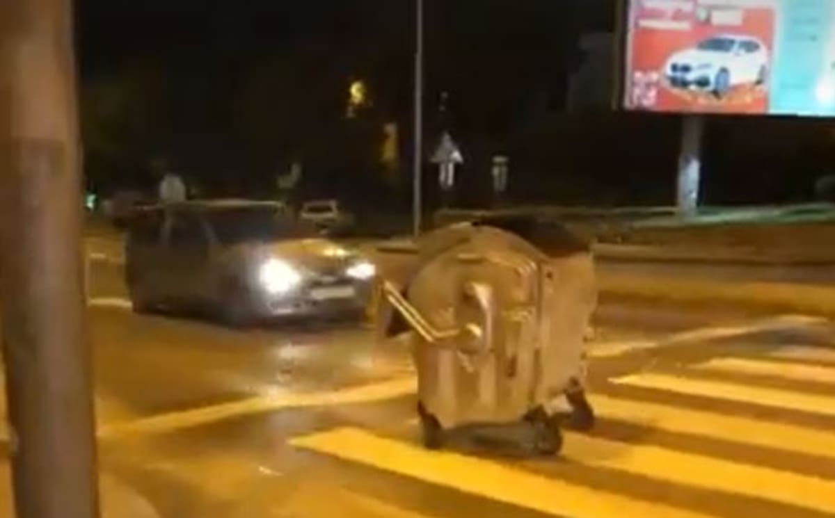 KUDA ŽURE? Jaka bura munjevitom brzinom gura kontejnere po Splitu i to uz uzbrdicu