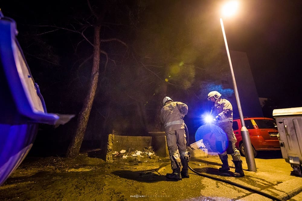 UHIĆEN 19-GODIŠNJI PIROMAN Palio kontejnere po Kaštelima