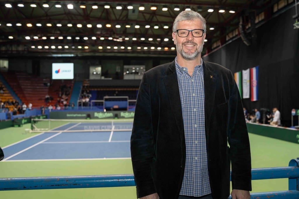 Dubravko Šimenc pozitivan na koronu; Zarazio se na rođendanu kod Madžara?