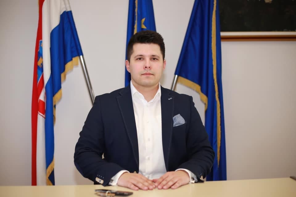 Gradonačelnik Vrgorca ustupio stan u Zagrebu obitelji s troje djece koja je izgubila krov nad glavom u potresu