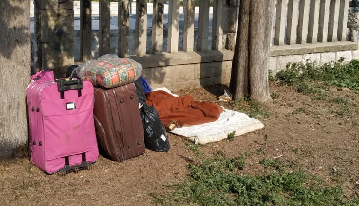 PRIHVATILIŠTA PUNA Zna li uopće da je u gradu koronavirus? Ova Splićanka nema doma i spava pod vedrim nebom