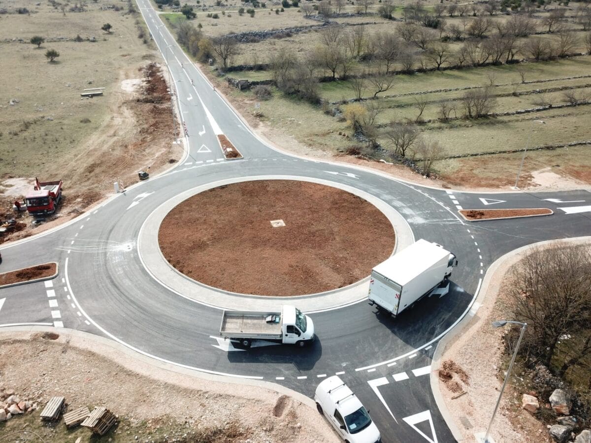 Radovi rekonstrukcije županijske ceste prema Krušvaru bliže se kraju; Izgrađen novi rotor