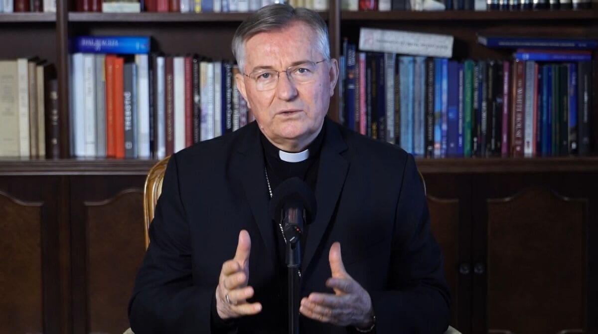 OD PETKA NEMA SLUŽENJA MISA Nadbiskup Barišić poslao ozbiljnu poruku vjernicima, pogledajte snimku