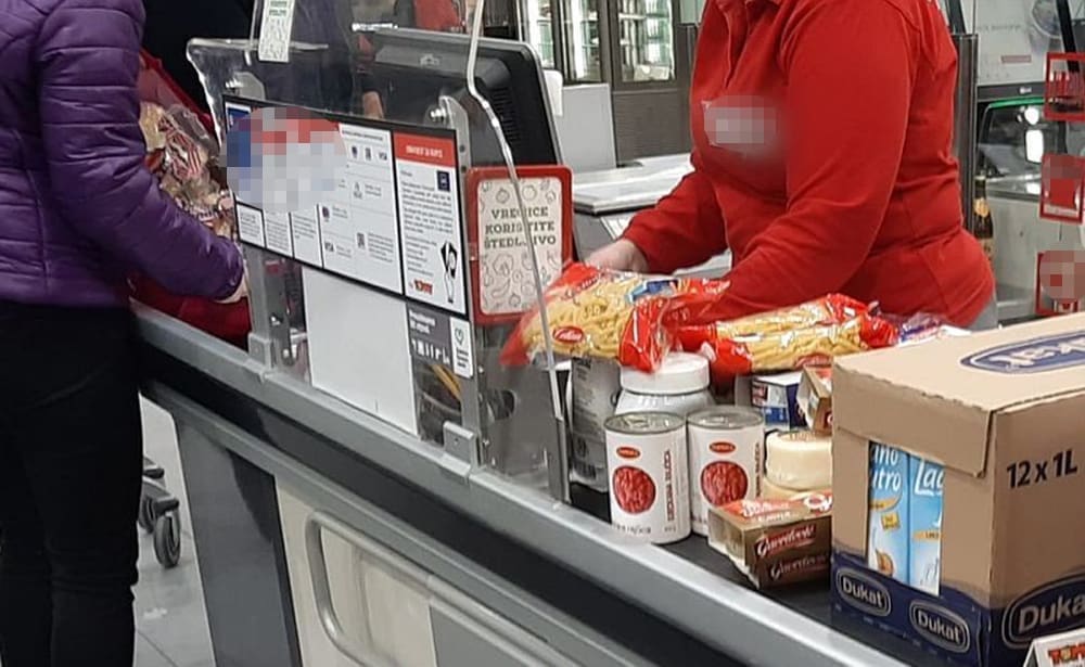 Županijska pročelnica skoro se potukla s djelatnikom Lučke uprave u dućanu: "Sram te bilo, mogu ti biti mama"