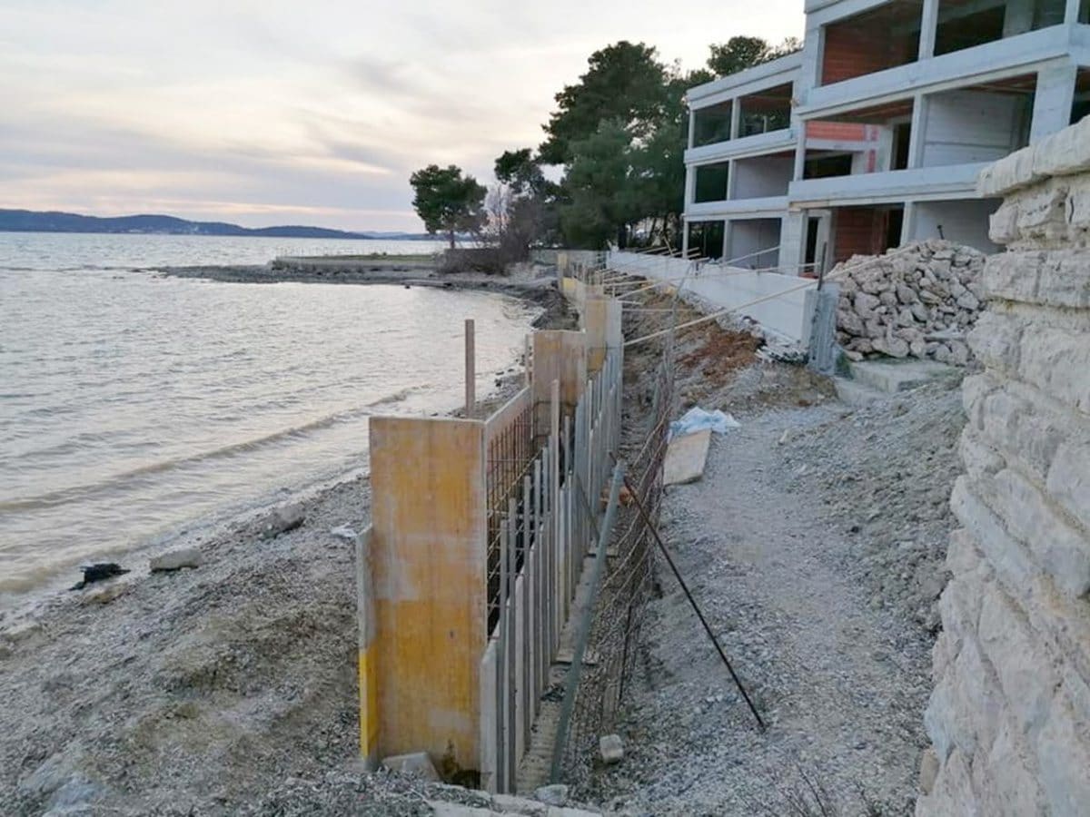 "NEMA TU NI O OD OPĆEG DOBRA" Betonira se more, načelnik obećaje šetnicu investitorima