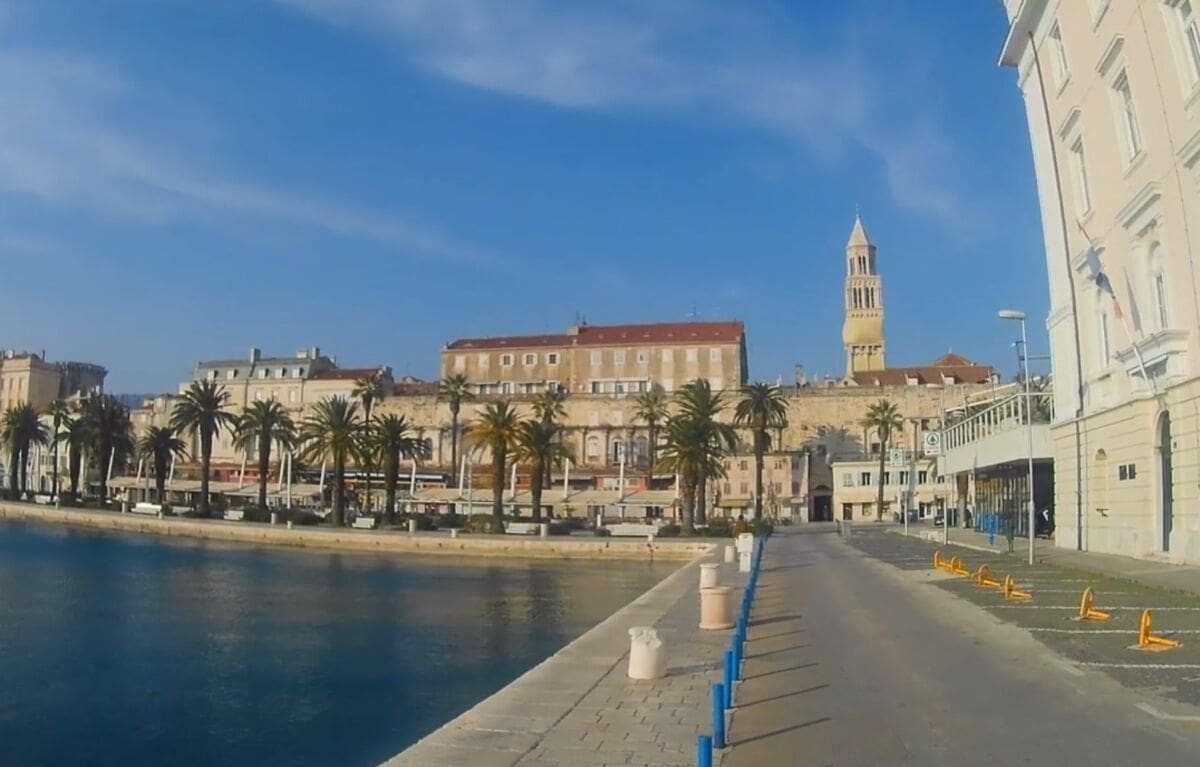 PRIDRŽAVAJU LI SE GRAĐANI MJERA? Provjerili smo stanje u Splitu, Solinu, Stobreču...