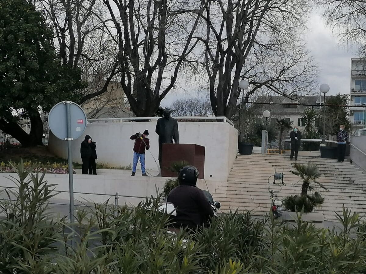 Ivica Tafra: "Zgroženi smo činom onoga koji u gluho doba noći oskvrnjuje spomenik dr. Franji Tuđmanu"