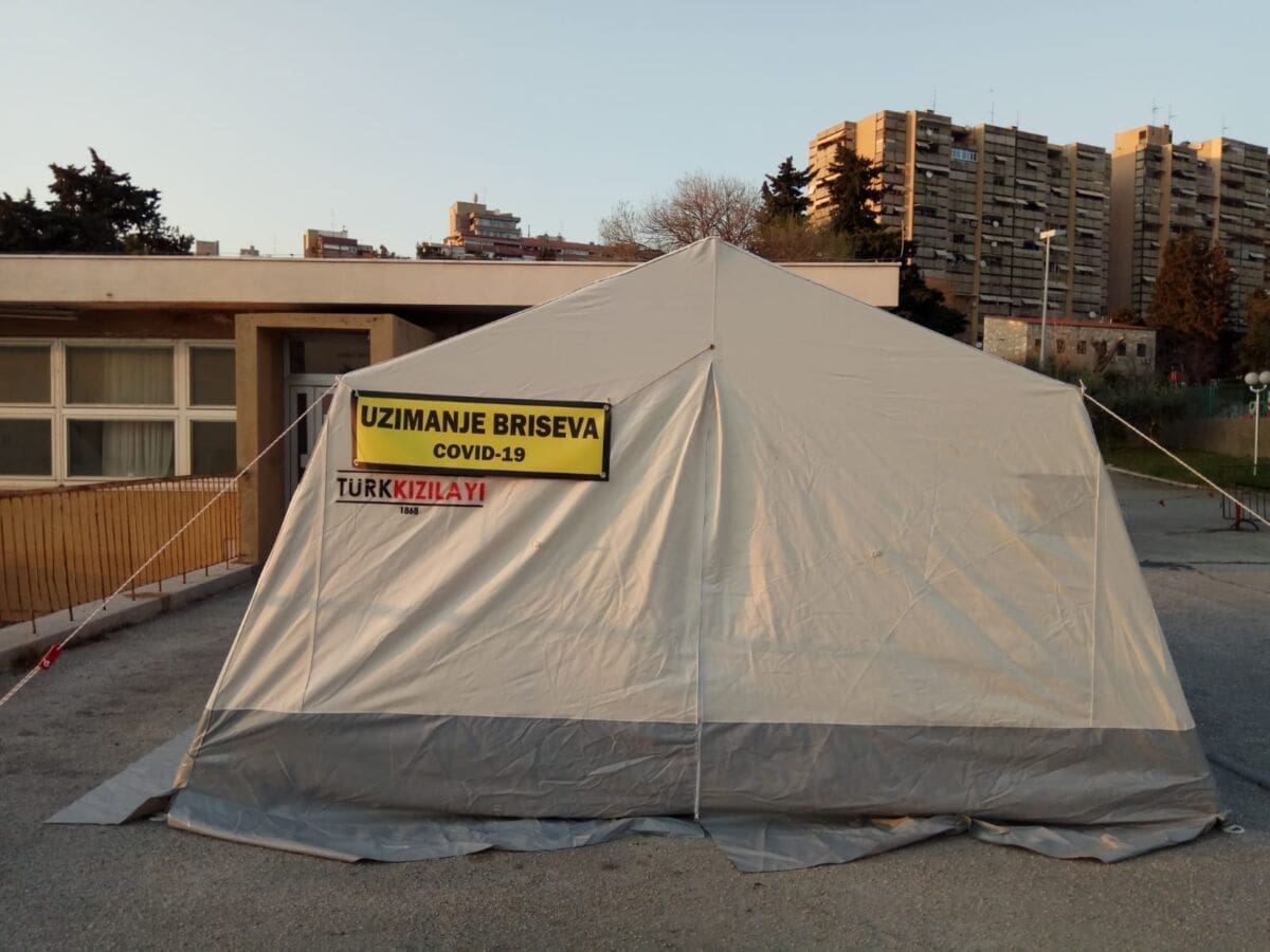 drive_in_korona_split(1)