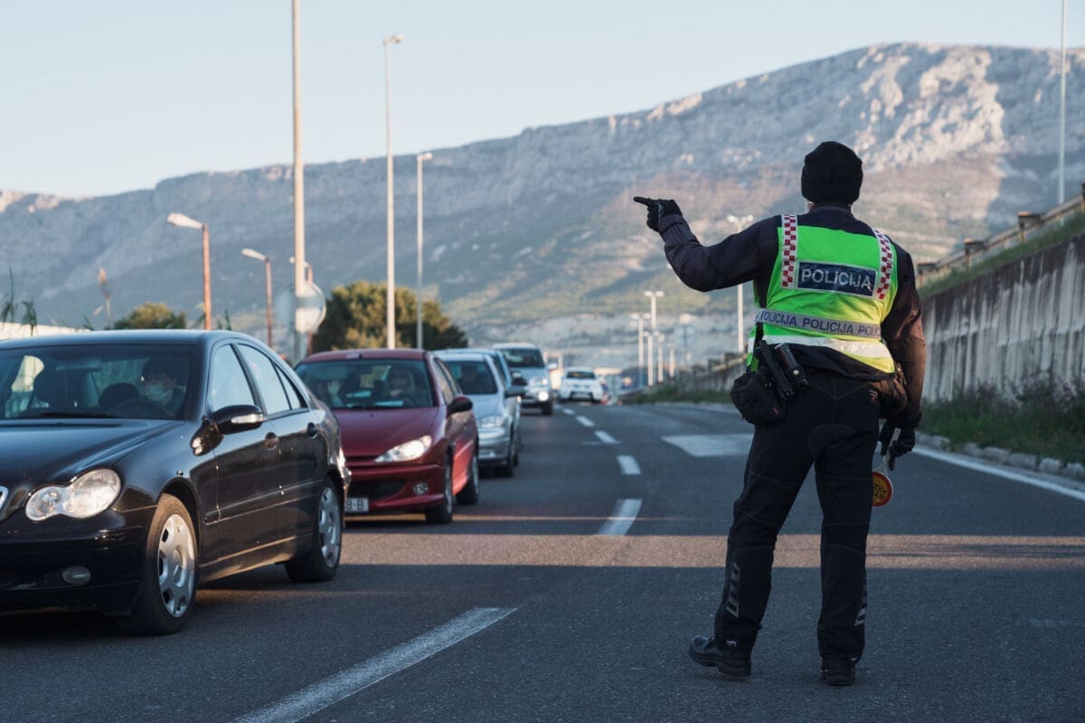 BUDITE OPREZNI Očekuje se olujno jugo, moguće su poteškoće u prometu