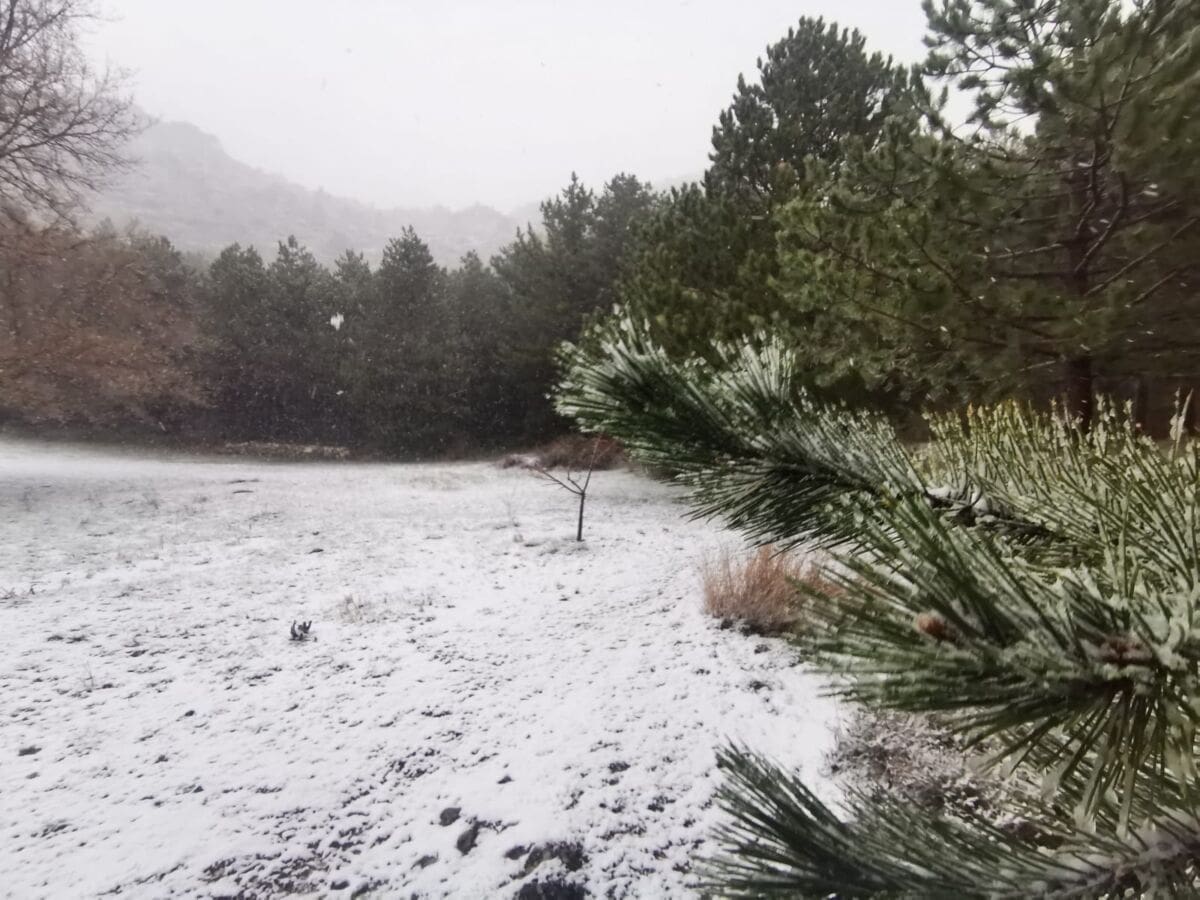 snijeg_mosor_travanj(1)