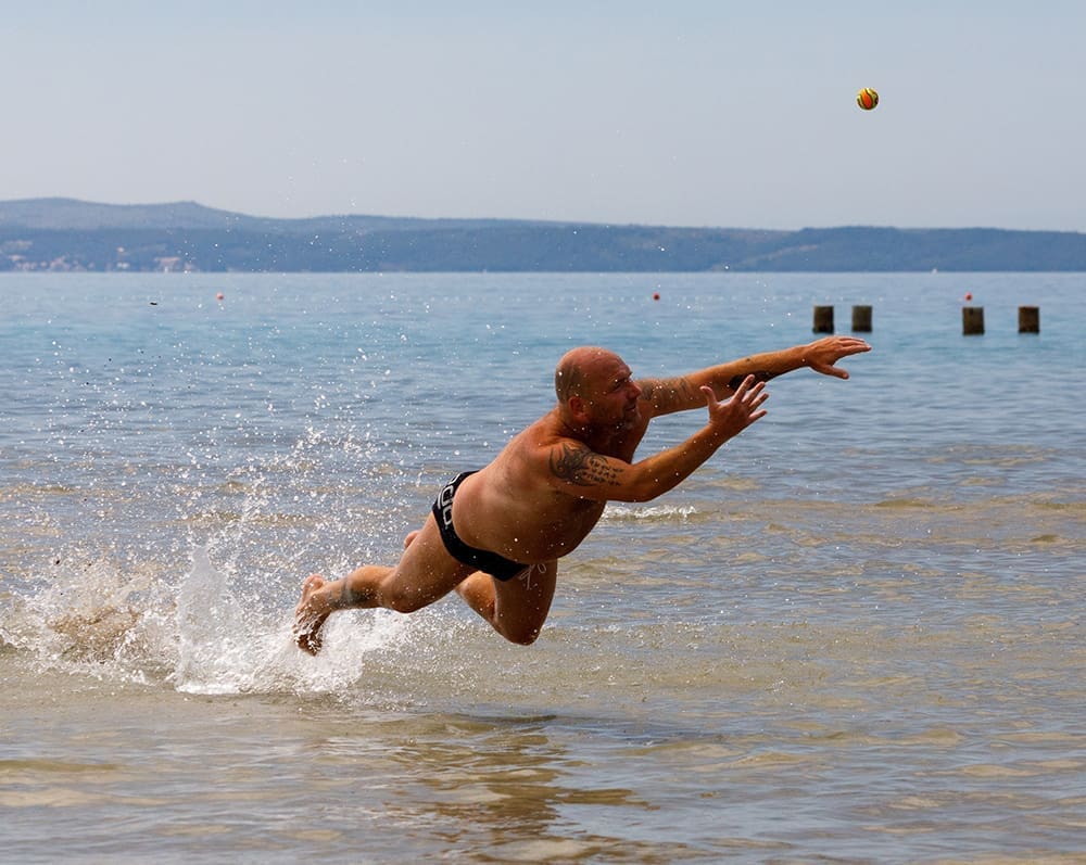 bace_2352020_lukas_01