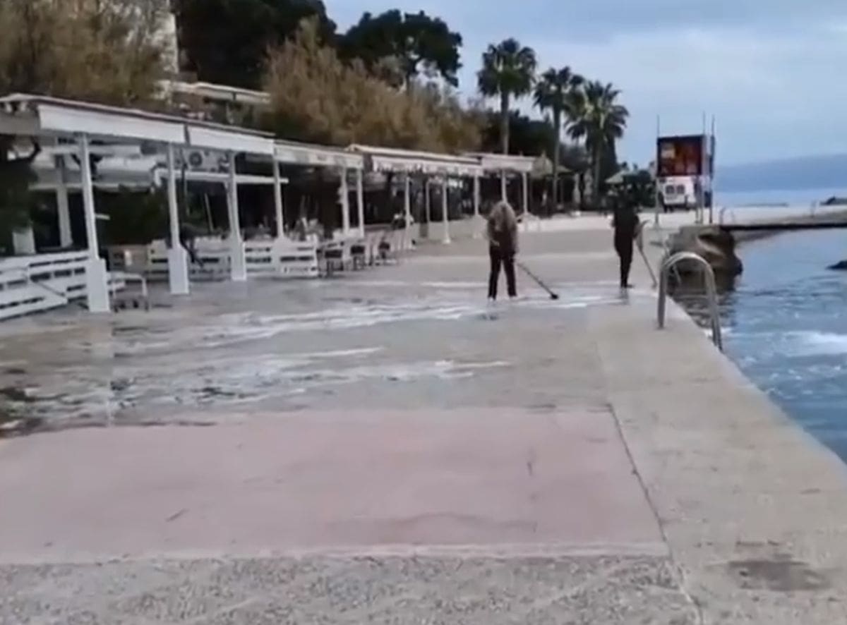 NEVJEROJATNI PRIZORI NA BAČAMA Očistili objekt i "hladno" zagadili površinu mora
