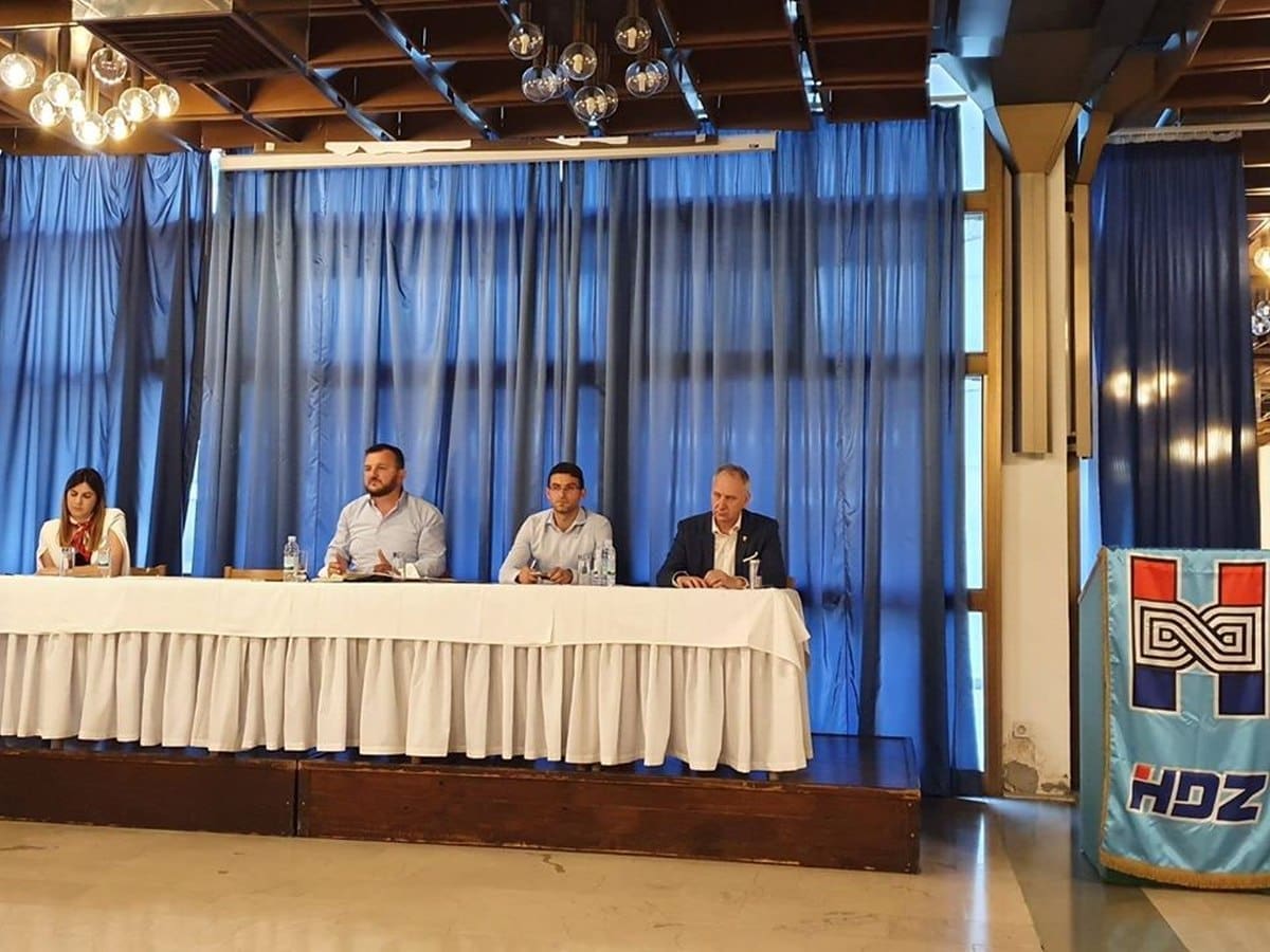 HDZ Split izabrao 11 kandidata za Sabor: "Bit ćemo ponosni na sve kandidate koji završe na konačnom prijedlogu liste"