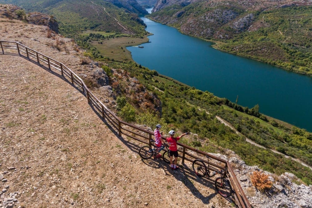 Omiljena destinacija biciklista – NP „Krka“ nacionalni je park s najviše kilometara biciklističkih ruta u Hrvatskoj