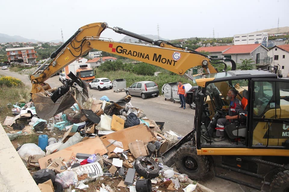 Počelo čišćenje ilegalnih solinskih deponija. Postavljaju se kamere, gradonačelnik najavio stroga kažnjavanja