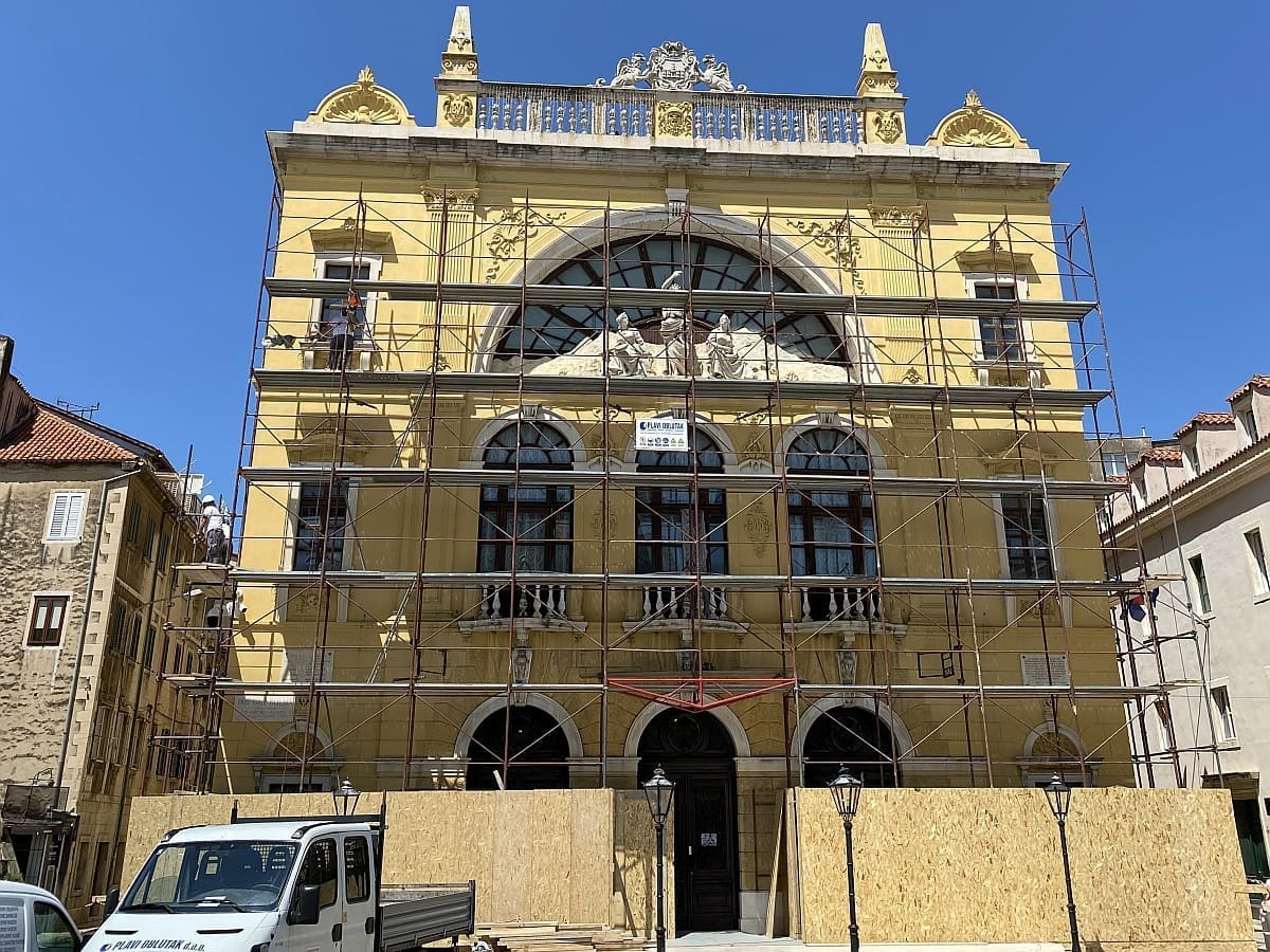 Obnavlja se fasada HNK Split prvi put nakon 41 godinu: Vrijednost radova pola milijuna kuna