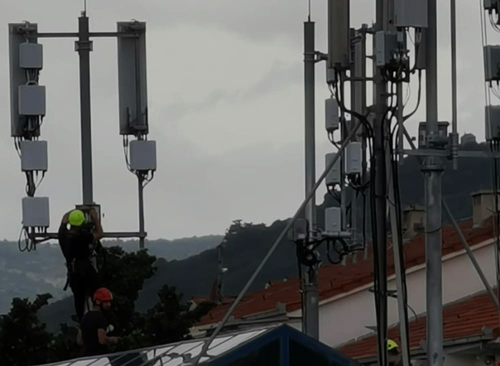VIDEO Unatoč prosvjedu mještana, postavljene bazne stanice u Kaštel Starome