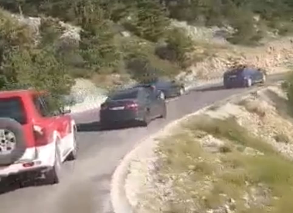 SULUDA VOŽNJA "Nadam se da su snimku pokazali policiji": Pretjecanje vozačicu na Braču umalo stajalo života