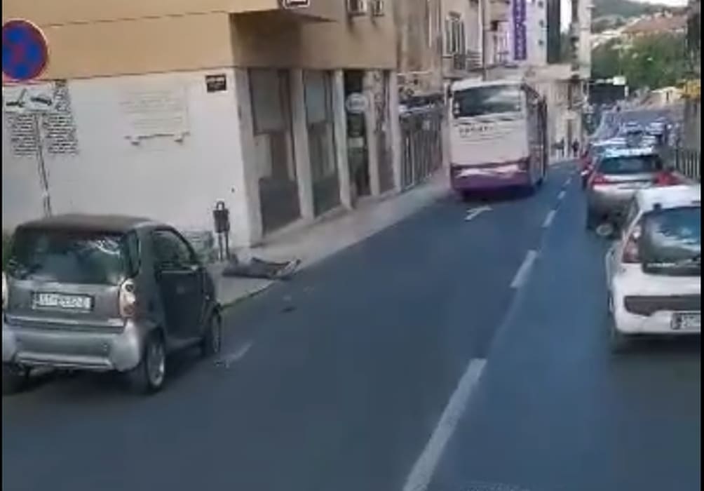 Sudar autobusa i automobila u Zvonimirovoj ulici u Splitu