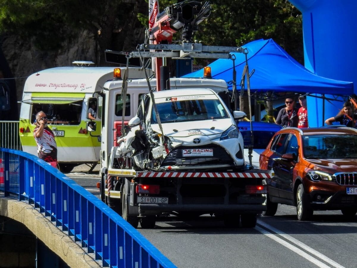 trakaci_automobili(1)