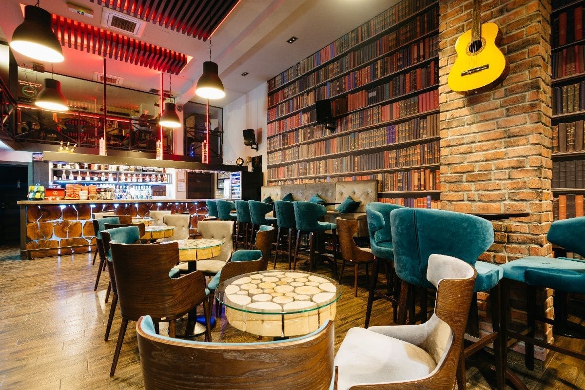 VELIKA NAGRADNA IGRA U VINTAGE BARU Osvoji vikend odmor u kući s bazenom u idealnom mjestu za uživanje i druženje