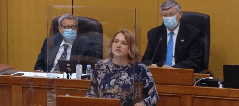 "Djevojčica iz kolone" o reakcijama na njezin govor: "Moje komšije Hrvati i Srbi su zadovoljni mojim nastupom"