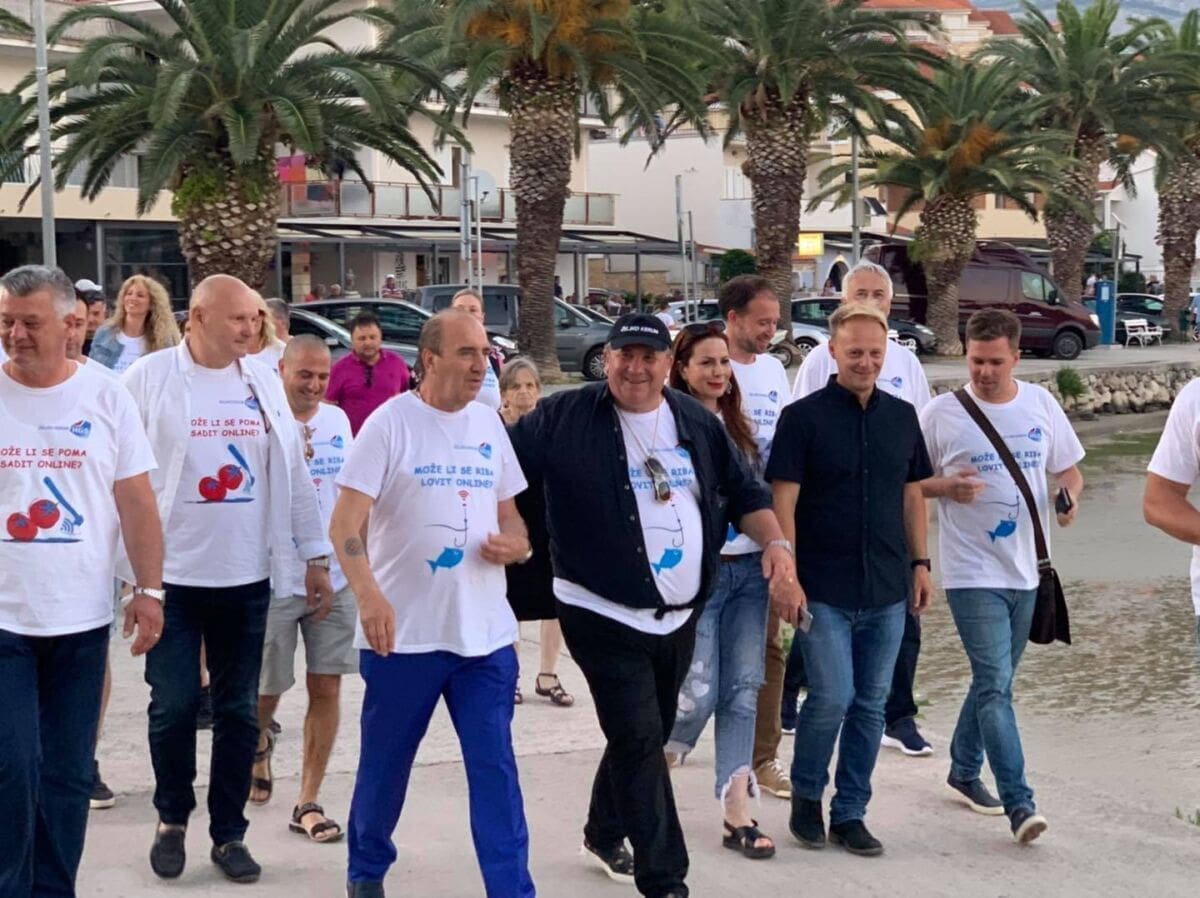 KERUM I GRDOVIĆ SE PROŠETALI STOBREČOM "Jednostavno podignu atmosferu gdje god se pojave"