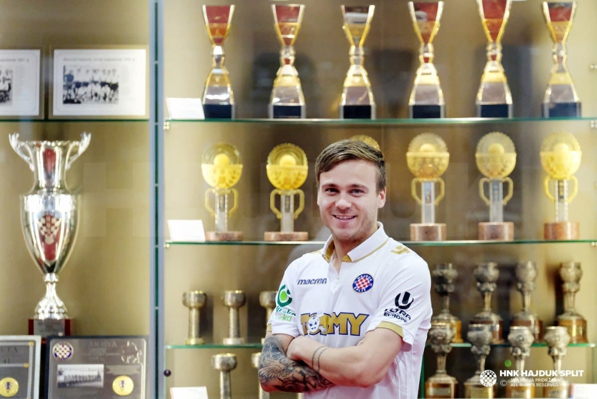 Bivši Hajdukov igrač pozitivan na koronavirus