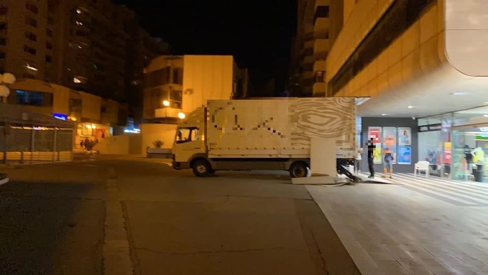 SPLIĆANKAMA PREKIPJELO Pozvale policiju, dostavljač zaradio kaznu