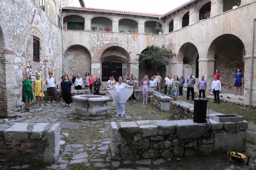 PROMOCIJA SKLADBE I SPOTA "TO JE MOJ ŽIVOT": Vrhunska izvedba Radojke Šverko, zbora HGD Zvijezda Danica i vokalne skupine Lira